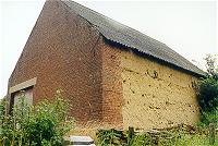 Braine le Comte. Scaubecq
	Grange en bauge (conserv&eacute;e). Etat 2000
