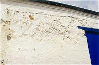 Soignies (Naast). Ch.d'Ecaussinnes. Grange en bauge accroch&eacute;e &agrave; un &eacute;difice 
de 1785. Etat 2000
